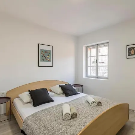 Apartment Hvar Bayfront